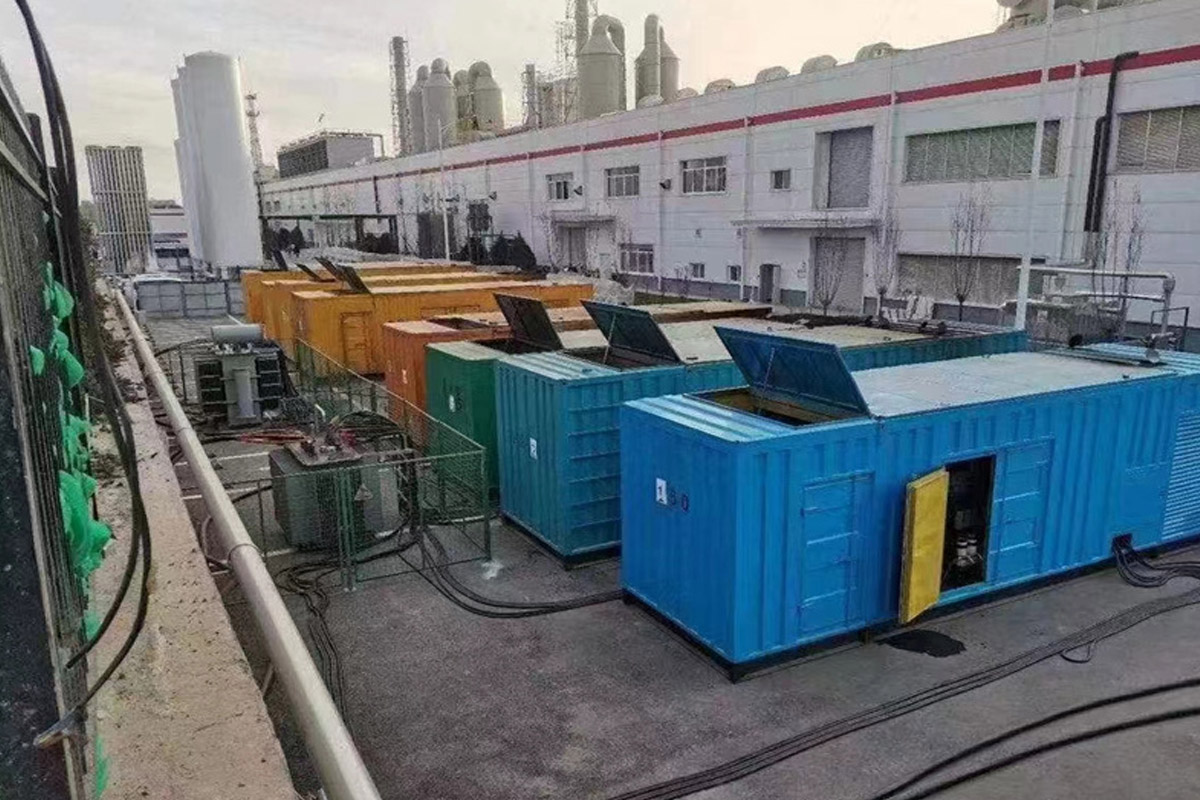 向阳发电机租赁施工现场